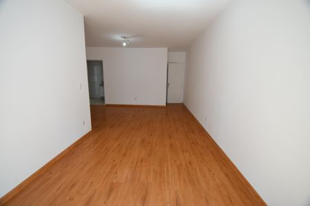 Apartamento à venda com 90m², 2 quartos e 1 vagaSala