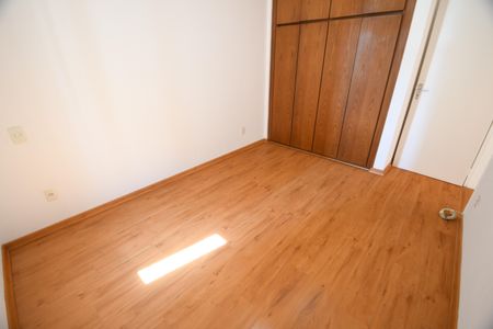 Apartamento à venda com 90m², 2 quartos e 1 vagaQuarto 2