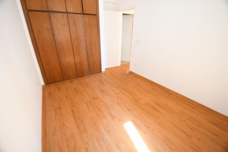 Apartamento à venda com 90m², 2 quartos e 1 vagaQuarto 2