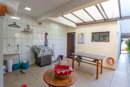 Casa à venda com 193m², 3 quartos e 1 vagaÁrea de lazer / Área de serviço