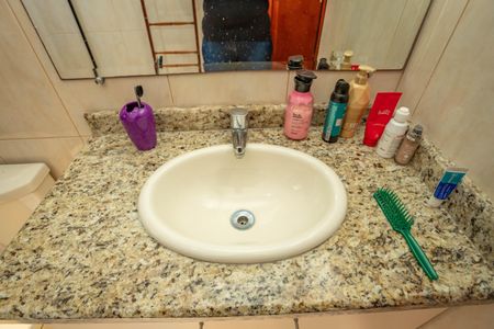 Casa à venda com 193m², 3 quartos e 1 vagaBanheiro da suíte 2