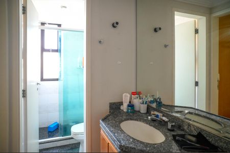 Apartamento à venda com 123m², 3 quartos e 2 vagasBanheiro - Suite 1