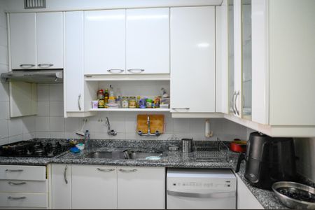 Apartamento à venda com 123m², 3 quartos e 2 vagasCozinha