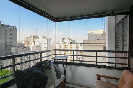 Apartamento à venda com 123m², 3 quartos e 2 vagasVaranda