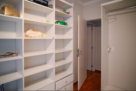 Apartamento à venda com 123m², 3 quartos e 2 vagasQuarto 2 - Suite