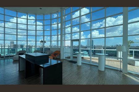 Studio à venda com 35m², 1 quarto e 1 vagaSKY bar