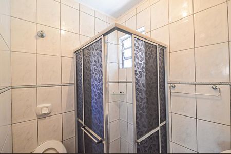 Casa para alugar com 135m², 3 quartos e 2 vagas Casa para alugar com 135m², 3 quartos e 2 vagasBanheiro Social