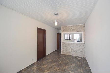 Casa para alugar com 135m², 3 quartos e 2 vagas Casa para alugar com 135m², 3 quartos e 2 vagasSala