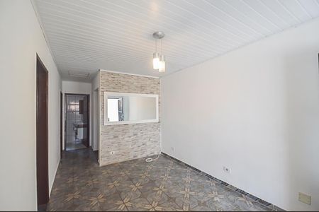 Casa para alugar com 135m², 3 quartos e 2 vagas Casa para alugar com 135m², 3 quartos e 2 vagasSala