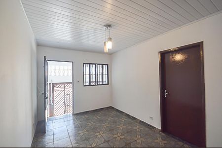 Casa para alugar com 135m², 3 quartos e 2 vagas Casa para alugar com 135m², 3 quartos e 2 vagasSala