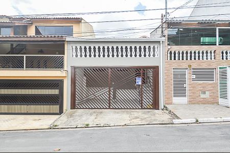 Casa para alugar com 135m², 3 quartos e 2 vagas Casa para alugar com 135m², 3 quartos e 2 vagasFachada
