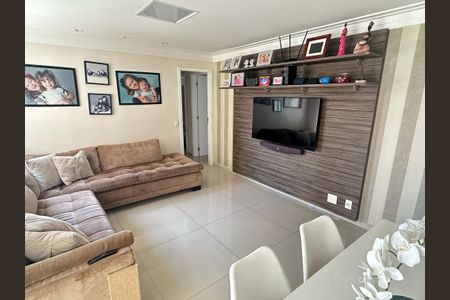 Apartamento à venda com 114m², 4 quartos e 2 vagas Apartamento à venda com 114m², 4 quartos e 2 vagasSala