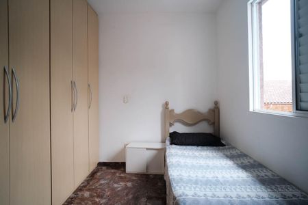 Casa à venda com 200m², 4 quartos e 4 vagas Casa à venda com 200m², 4 quartos e 4 vagasQuarto 1