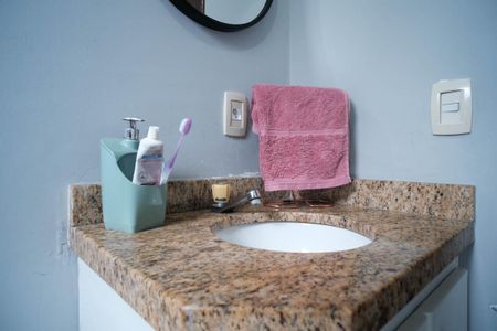 Casa à venda com 200m², 4 quartos e 4 vagas Casa à venda com 200m², 4 quartos e 4 vagasBanheiro 3