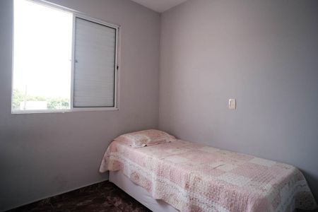 Casa à venda com 200m², 4 quartos e 4 vagas Casa à venda com 200m², 4 quartos e 4 vagasQuarto 2