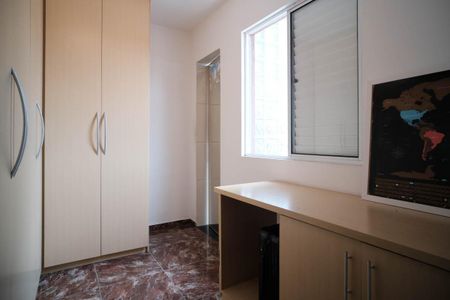 Casa à venda com 200m², 4 quartos e 4 vagas Casa à venda com 200m², 4 quartos e 4 vagasQuarto 3