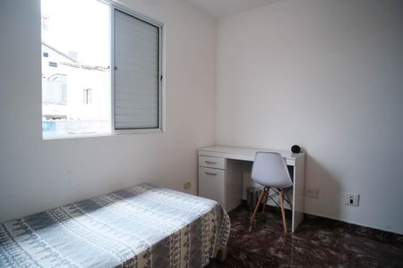 Casa à venda com 200m², 4 quartos e 4 vagas Casa à venda com 200m², 4 quartos e 4 vagasQuarto 1