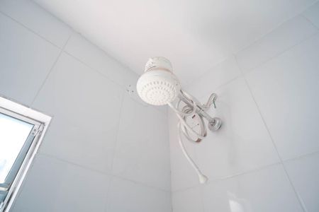 Casa à venda com 200m², 4 quartos e 4 vagas Casa à venda com 200m², 4 quartos e 4 vagasBanheiro de Serviço