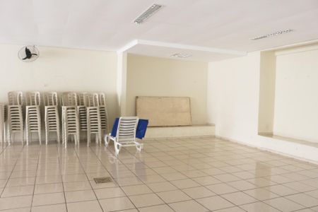 Apartamento para alugar com 56m², 2 quartos e 1 vagaÁrea comum - Salão de festas