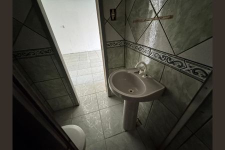 Casa à venda com 130m², 3 quartos e 1 vagaBanheiro