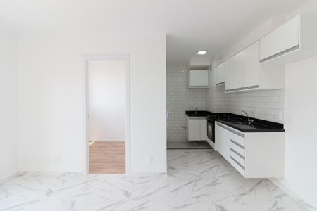 Sala - Cozinha de apartamento para alugar com 2 quartos, 40m² em Vila Gomes, São Paulo