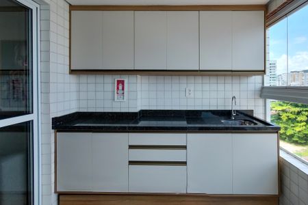 Apartamento para alugar com 70m², 2 quartos e 1 vagaSacada