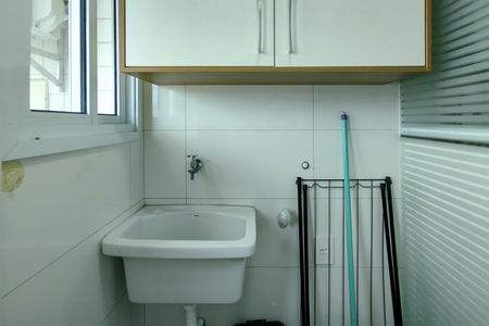 Apartamento para alugar com 70m², 2 quartos e 1 vagaÁrea de Serviço