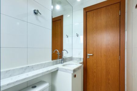 Apartamento para alugar com 70m², 2 quartos e 1 vagaBanheiro da Suíte