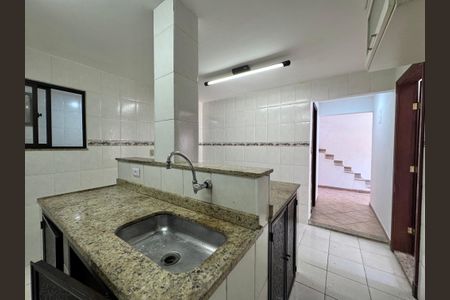 Apartamento à venda com 220m², 3 quartos e 3 vagas Apartamento à venda com 220m², 3 quartos e 3 vagasCozinha