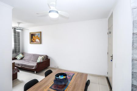 Apartamento à venda com 65m², 2 quartos e 1 vaga Apartamento à venda com 65m², 2 quartos e 1 vagaSala
