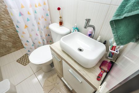 Apartamento à venda com 65m², 2 quartos e 1 vaga Apartamento à venda com 65m², 2 quartos e 1 vagaBanheiro