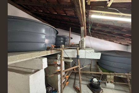 Casa de condomínio para alugar com 550m², 6 quartos e 6 vagas Casa de condomínio para alugar com 550m², 6 quartos e 6 vagasSótão - Compartimento Caixa D´água