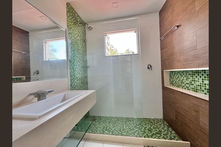 Casa de condomínio para alugar com 550m², 6 quartos e 6 vagas Casa de condomínio para alugar com 550m², 6 quartos e 6 vagasSuíte 2 - Banheiro