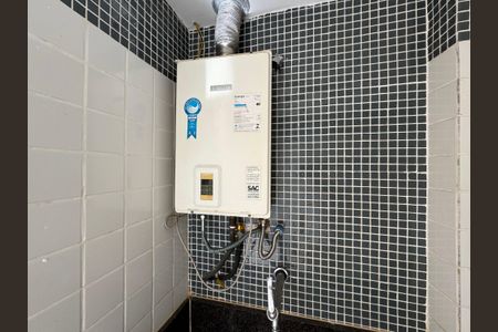 Casa de condomínio para alugar com 550m², 6 quartos e 6 vagas Casa de condomínio para alugar com 550m², 6 quartos e 6 vagasÁrea de Serviço