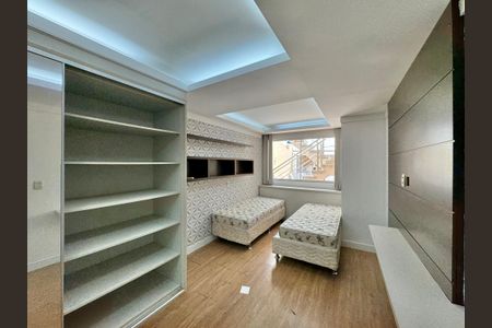 Casa de condomínio para alugar com 550m², 6 quartos e 6 vagas Casa de condomínio para alugar com 550m², 6 quartos e 6 vagasSuíte 1