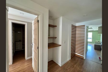 Casa de condomínio para alugar com 550m², 6 quartos e 6 vagas Casa de condomínio para alugar com 550m², 6 quartos e 6 vagasHall Íntimo