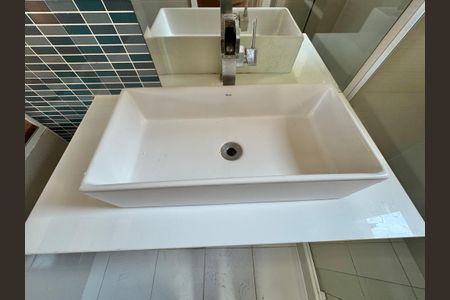 Casa de condomínio para alugar com 550m², 6 quartos e 6 vagas Casa de condomínio para alugar com 550m², 6 quartos e 6 vagasSuíte 3 - Banheiro