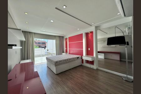 Casa de condomínio para alugar com 550m², 6 quartos e 6 vagas Casa de condomínio para alugar com 550m², 6 quartos e 6 vagasSuíte 4