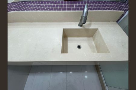 Casa de condomínio para alugar com 550m², 6 quartos e 6 vagas Casa de condomínio para alugar com 550m², 6 quartos e 6 vagasSuíte 5 - Banheiro