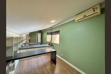 Casa de condomínio para alugar com 550m², 6 quartos e 6 vagas Casa de condomínio para alugar com 550m², 6 quartos e 6 vagas Escritório