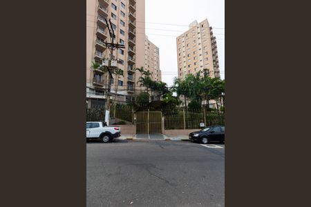 Apartamento para alugar com 55m², 2 quartos e 1 vaga Apartamento para alugar com 55m², 2 quartos e 1 vagaFachada