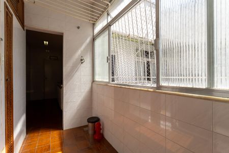 Apartamento à venda com 135m², 3 quartos e 1 vagaÁrea de Serviço