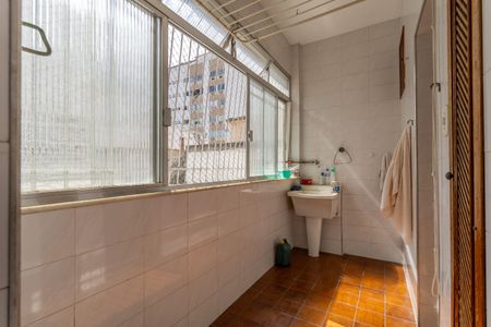 Apartamento à venda com 135m², 3 quartos e 1 vagaÁrea de Serviço