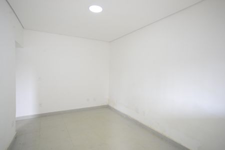 Casa para alugar com 190m², 2 quartos e 4 vagasSala