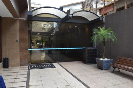 Studio para alugar com 36m², 1 quarto e 1 vaga Studio para alugar com 36m², 1 quarto e 1 vagaFachada