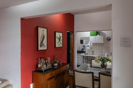 Casa para alugar com 120m², 2 quartos e 1 vaga Casa para alugar com 120m², 2 quartos e 1 vagaSala