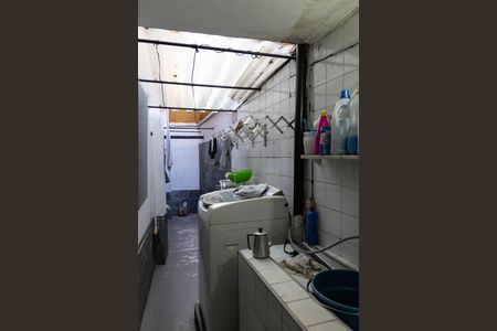 Casa para alugar com 120m², 2 quartos e 1 vaga Casa para alugar com 120m², 2 quartos e 1 vagaCozinha/ área de serviço