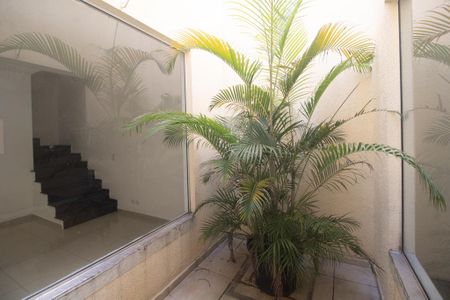 Casa para alugar com 150m², 4 quartos e 2 vagas Casa para alugar com 150m², 4 quartos e 2 vagasJardim