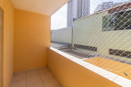 Casa para alugar com 150m², 4 quartos e 2 vagas Casa para alugar com 150m², 4 quartos e 2 vagasVaranda