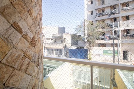 Casa para alugar com 150m², 4 quartos e 2 vagas Casa para alugar com 150m², 4 quartos e 2 vagasVaranda